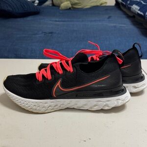 Nike Infinity React Black and Neon Red Sneakers